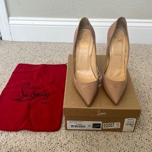 Christian Louboutin in Nude size 40